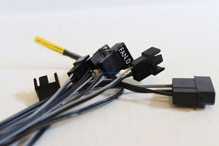 5,25 Панель NZXT Sentry 3 Touch Screen Fan Controller AC-SEN-3-B1