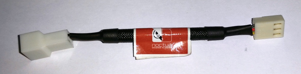 переходник Noctua 3pin => 3pin понижающий NA-RC12 Ultra-Low-Noise Adapter понижающий