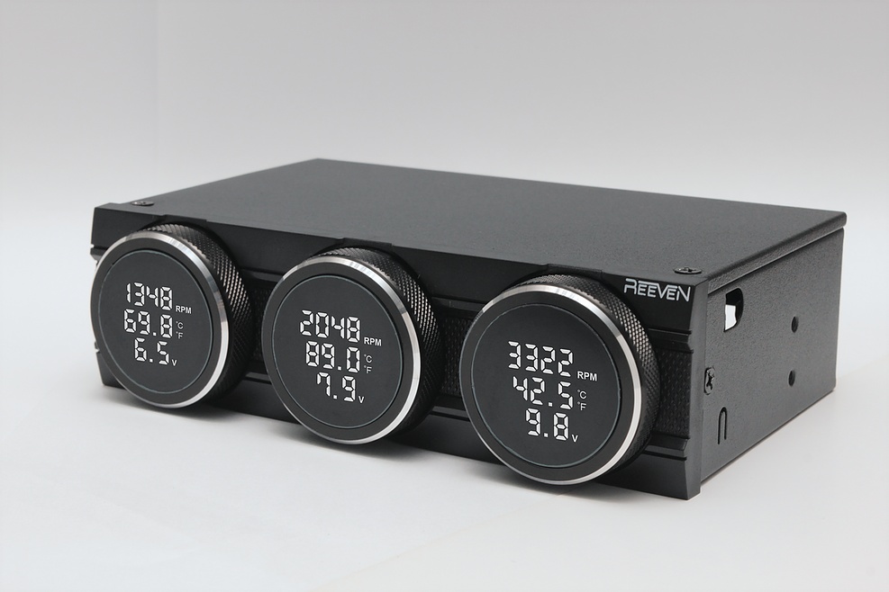 5,25 Панель REEVEN POLARIZ fan controller 3 channel electronic RFC-04