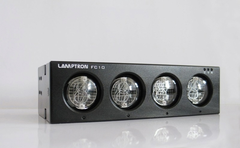 5,25 Панель Lamptron Fan Controller FC10