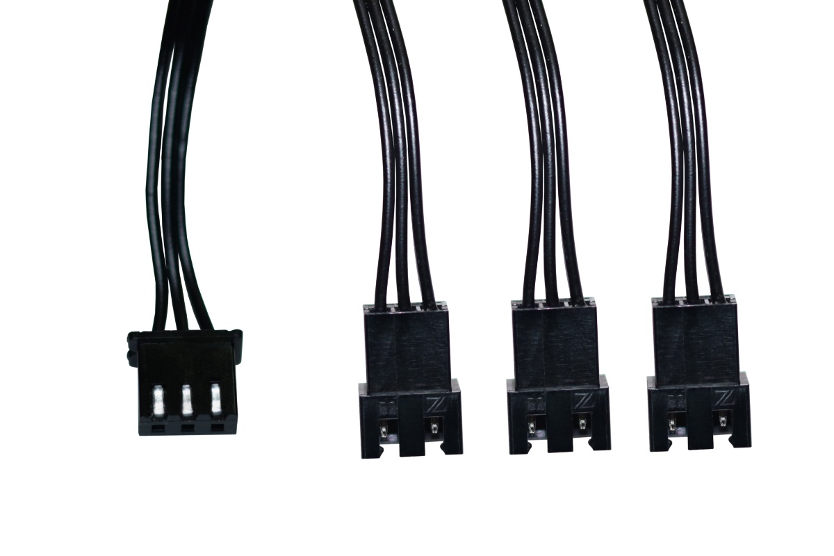 Разветвитель Alphacool RGB LED splitter cable 3 pin - 3х3 pin RGB 30cm