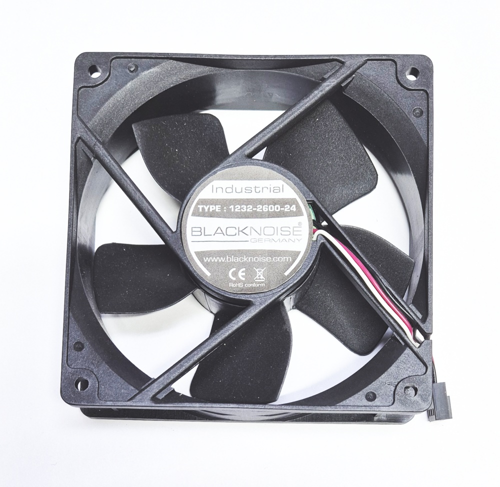 Вентилятор 120x120x32 NoiseBlocker 1232-26-24  промышленный  IP55 .2600 об/мин, 43 дБА, напр. 24V